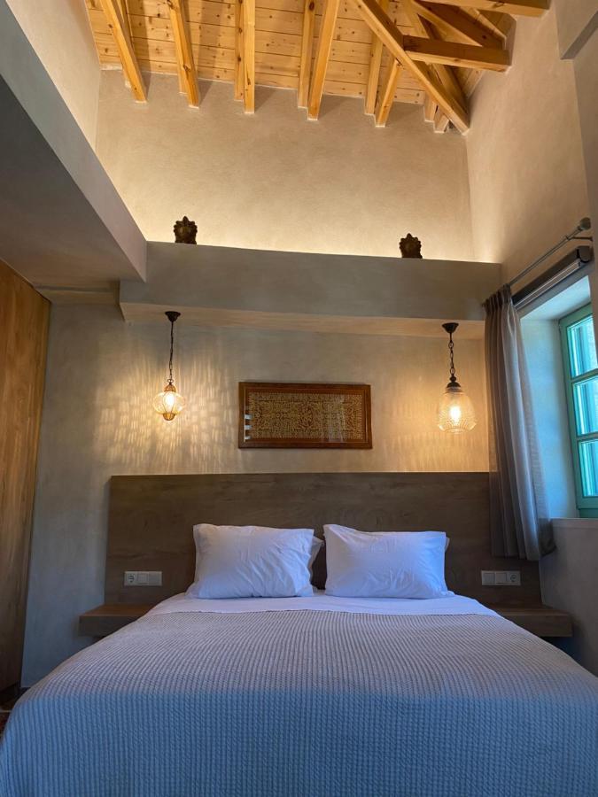 Aristi Boutique Stonehouse With Attic Apartment Ngoại thất bức ảnh